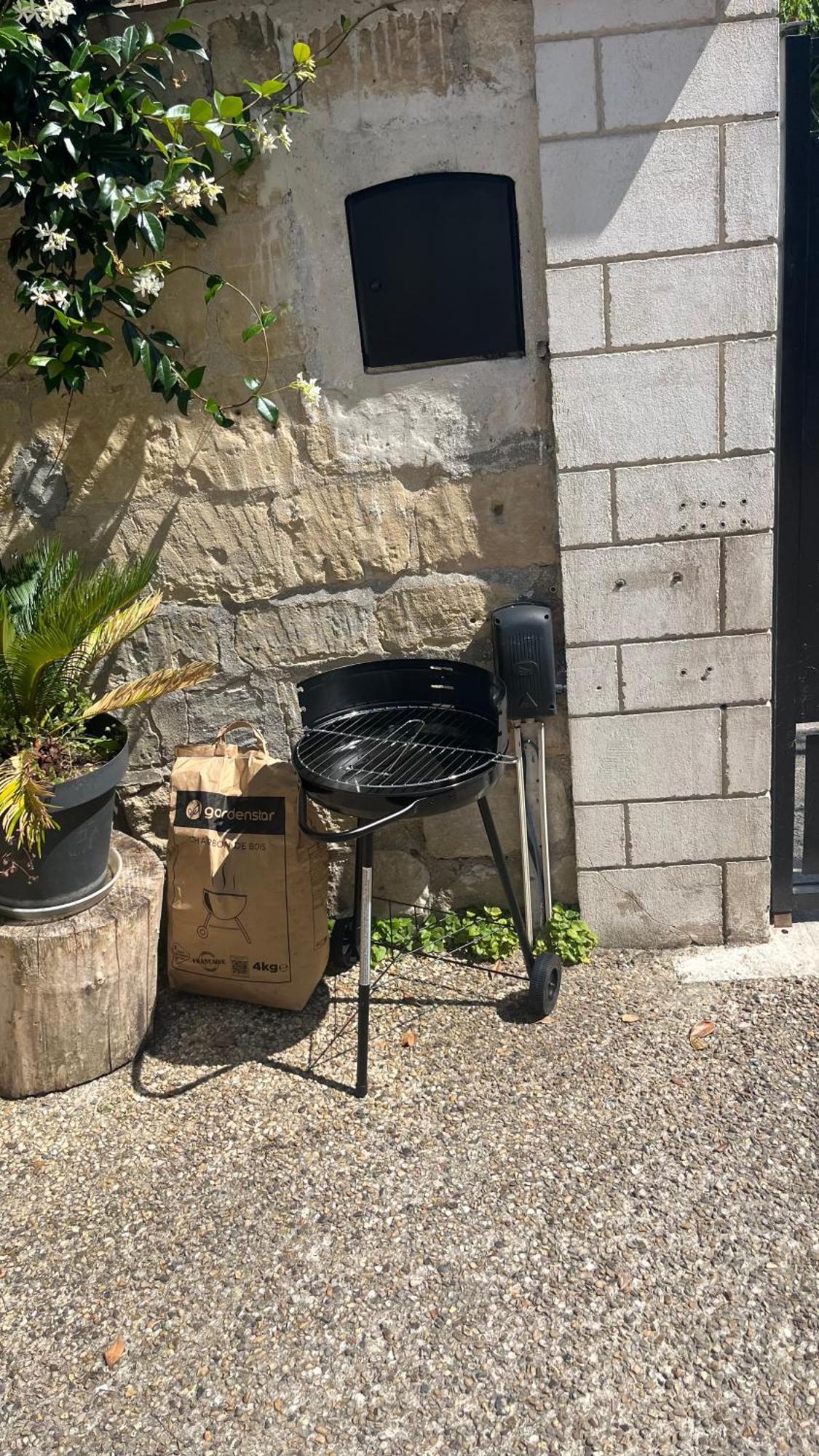 Méry-sur-Oise Mini Studio Et Espace Exterieur المظهر الخارجي الصورة