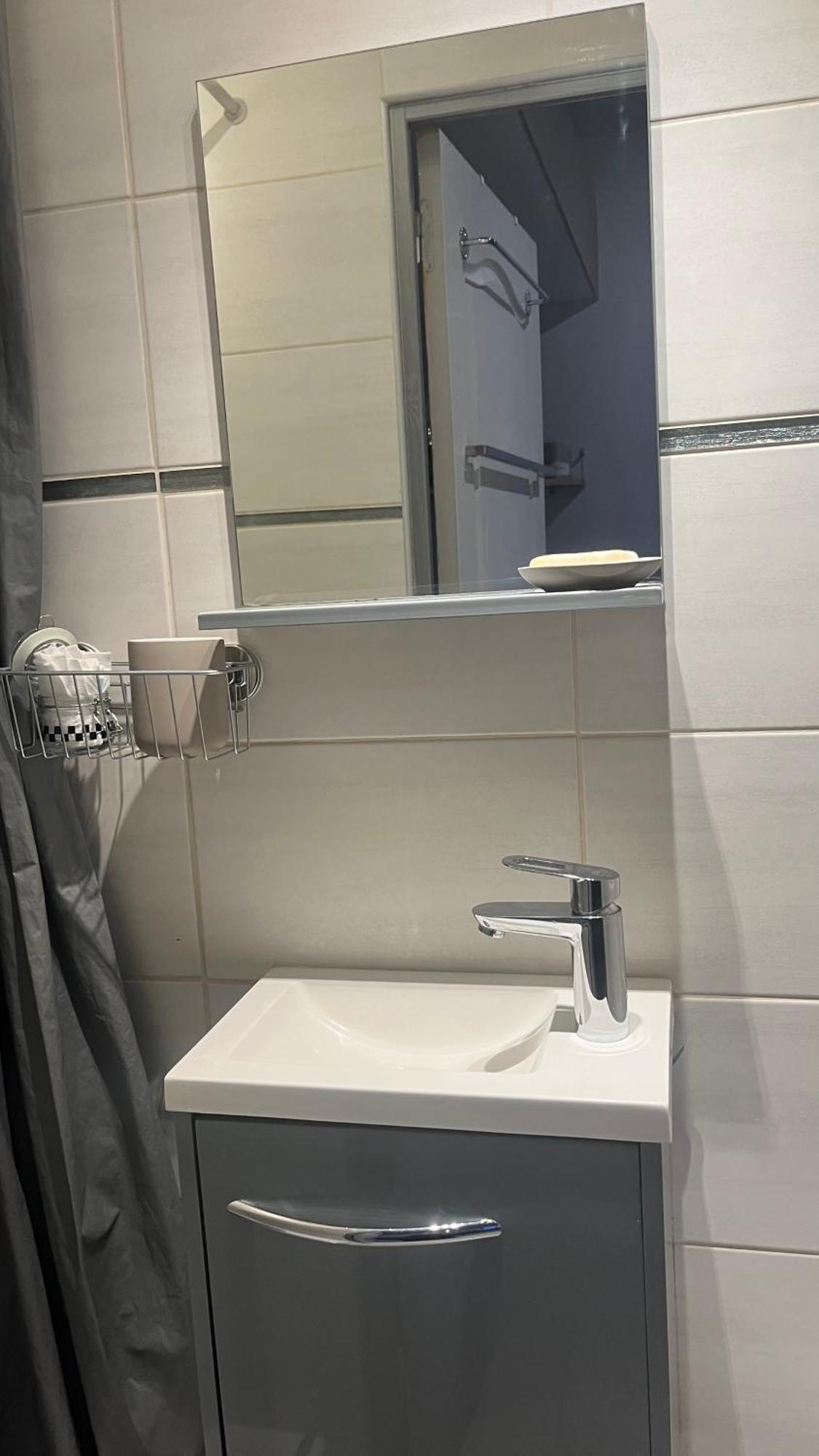 Méry-sur-Oise Mini Studio Et Espace Exterieur المظهر الخارجي الصورة